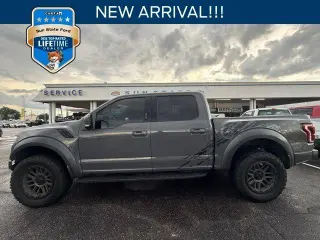 Ford F-150 2018 4x4 Raptor 4dr SuperCrew 5.5 ft. SB