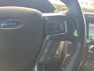 Ford F-150 2018 4x4 Raptor 4dr SuperCrew 5.5 ft. SB