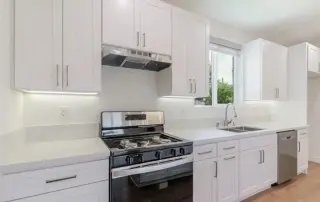 Beautiful 2 Bed Apt in
