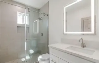 Beautiful 2 Bed Apt in