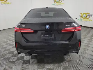 2024 BMW i5