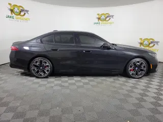 2024 BMW i5