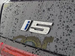 2024 BMW i5