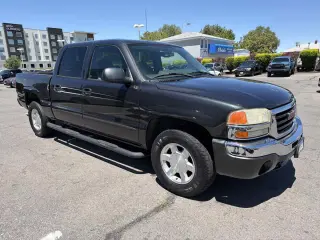 2004 GMC Sierra 1500 Crew Cab SLE