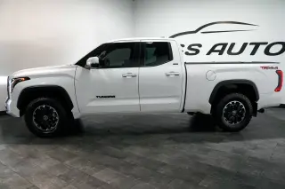 2022 Toyota Tundra 4WD SR5
