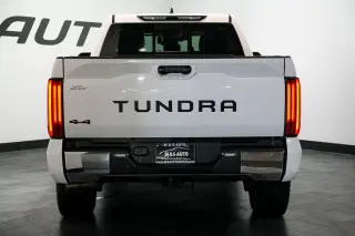 2022 Toyota Tundra 4WD SR5