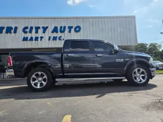 2017 RAM 1500 Laramie