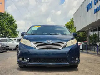 2012 Toyota Sienna