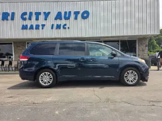2012 Toyota Sienna
