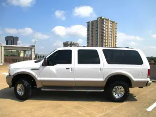 2004 FORD EXCURSION
