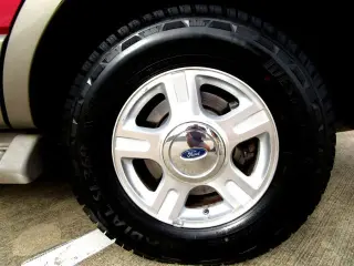 2004 FORD EXPEDITION