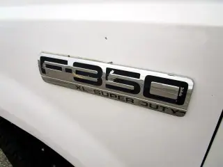 2005 FORD F350 SUPER DUTY CREW CAB