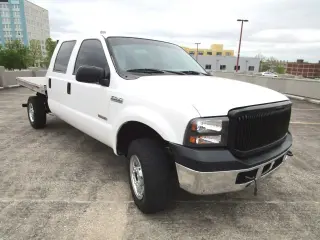 2005 FORD F350 SUPER DUTY CREW CAB