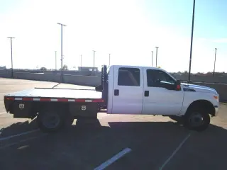 2016 FORD F350 SUPER DUTY CREW CAB & CHASSIS