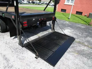 2013 FORD F350 SUPER DUTY REGULAR CAB & CHASSIS
