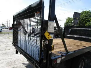 2013 FORD F350 SUPER DUTY REGULAR CAB & CHASSIS