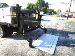 2014 FORD F550 SUPER DUTY REGULAR CAB & CHASSIS