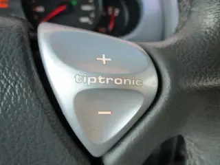 2005 PORSCHE CAYENNE