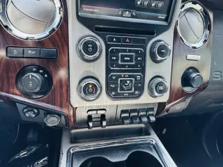 2015 Ford F-350 Lariat
