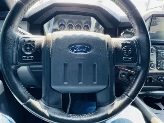 2015 Ford F-350 Lariat