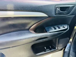 2018 Toyota Highlander LE Plus