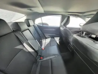 Toyota Camry 2025 SE 4dr Sedan