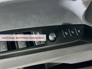 Toyota Camry 2026 SE 4dr Sedan