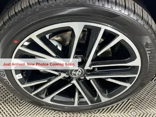 Toyota Camry 2026 SE 4dr Sedan