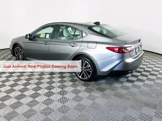 Toyota Camry 2026 SE 4dr Sedan