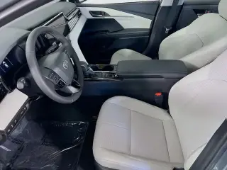 Toyota Camry 2026 SE 4dr Sedan