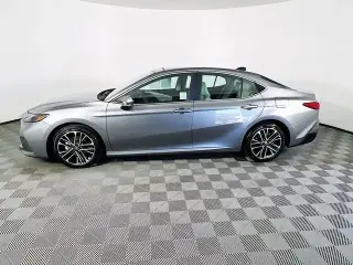 Toyota Camry 2026 SE 4dr Sedan