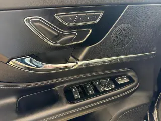 Lincoln Corsair 2023 AWD Reserve 4dr SUV