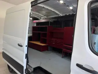 Ford Transit 2019 250 3dr LWB Medium Roof Cargo Van w/Sliding Passenger Side Door