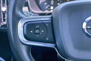 Volvo XC40 2020 T4 R-Design 4dr SUV
