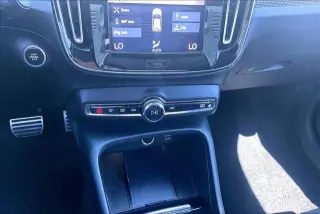Volvo XC40 2020 T4 R-Design 4dr SUV