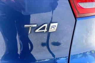 Volvo XC40 2020 T4 R-Design 4dr SUV