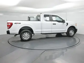 Ford F-150 2022 4x4 XL 4dr SuperCab 6.5 ft. SB