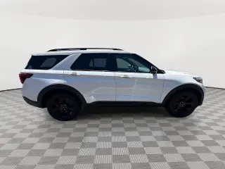 Ford Explorer 2023 AWD ST 4dr SUV