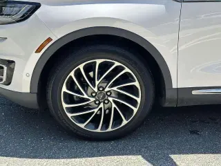 Lincoln Nautilus 2019 AWD Reserve 4dr SUV
