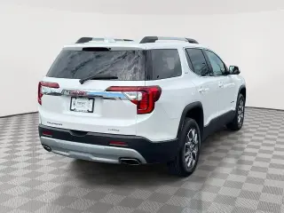 GMC Acadia 2022 4x4 SLT 4dr SUV