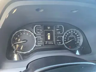 Toyota Tundra 2018 4x4 SR5 4dr CrewMax Cab Pickup SB (5.7L V8)