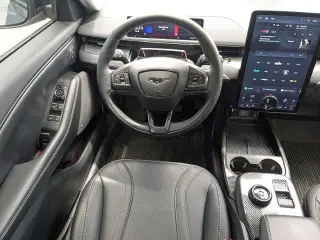 Ford Mustang Mach-E 2023 Premium 4dr SUV