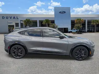 Ford Mustang Mach-E 2023 Premium 4dr SUV