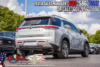 Nissan Pathfinder 2025 AWD SL 4dr SUV