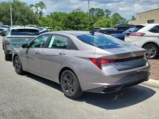 Hyundai ELANTRA 2023 SEL 4dr Sedan