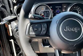 Jeep Gladiator 2023 4x4 Sport 4dr Crew Cab 5.0 ft. SB