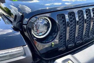 Jeep Gladiator 2023 4x4 Sport 4dr Crew Cab 5.0 ft. SB