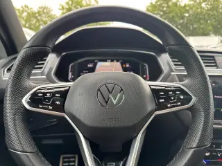 Volkswagen Tiguan 2022 AWD SEL R-Line 4Motion 4dr SUV