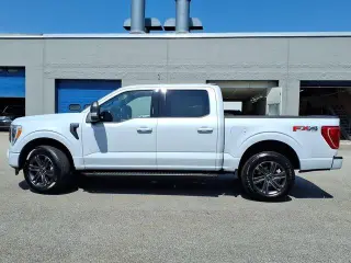 Ford F-150 2022 4x4 Lariat 4dr SuperCrew 5.5 ft. SB