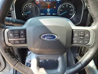 Ford F-150 2022 4x4 Lariat 4dr SuperCrew 5.5 ft. SB
